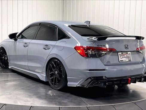 Used 2023 Honda Civic Sport image 12