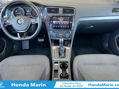 Used 2019 Volkswagen e-Golf SE w/ Driver Assistance Package FWD image 17