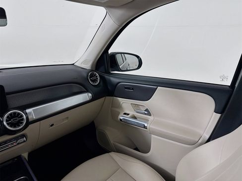 Certified 2022 Mercedes-Benz GLB 250 GLB 250 image 24