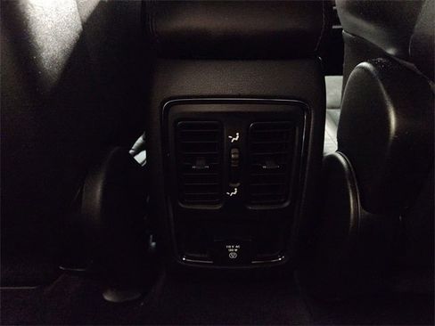 Used 2019 Jeep Grand Cherokee Altitude image 29