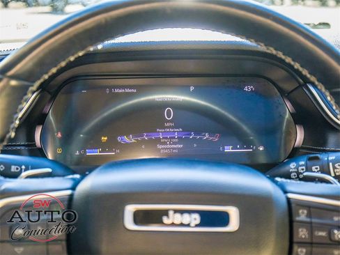 Used 2022 Jeep Grand Cherokee L Limited image 36