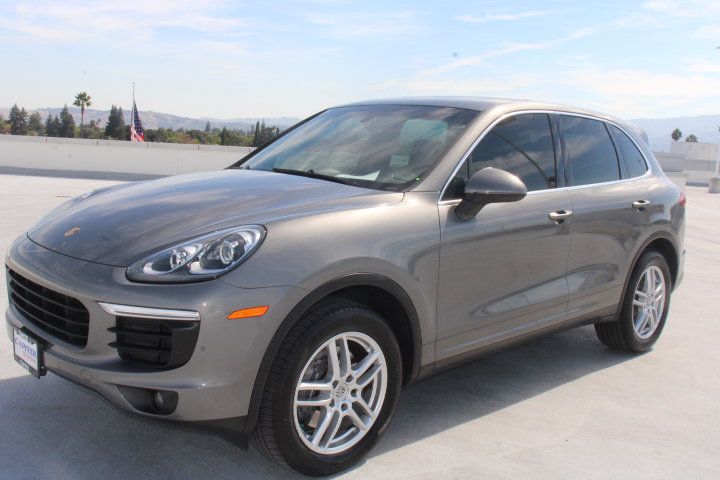 Used 2016 Porsche Cayenne AWD/4WD image 6