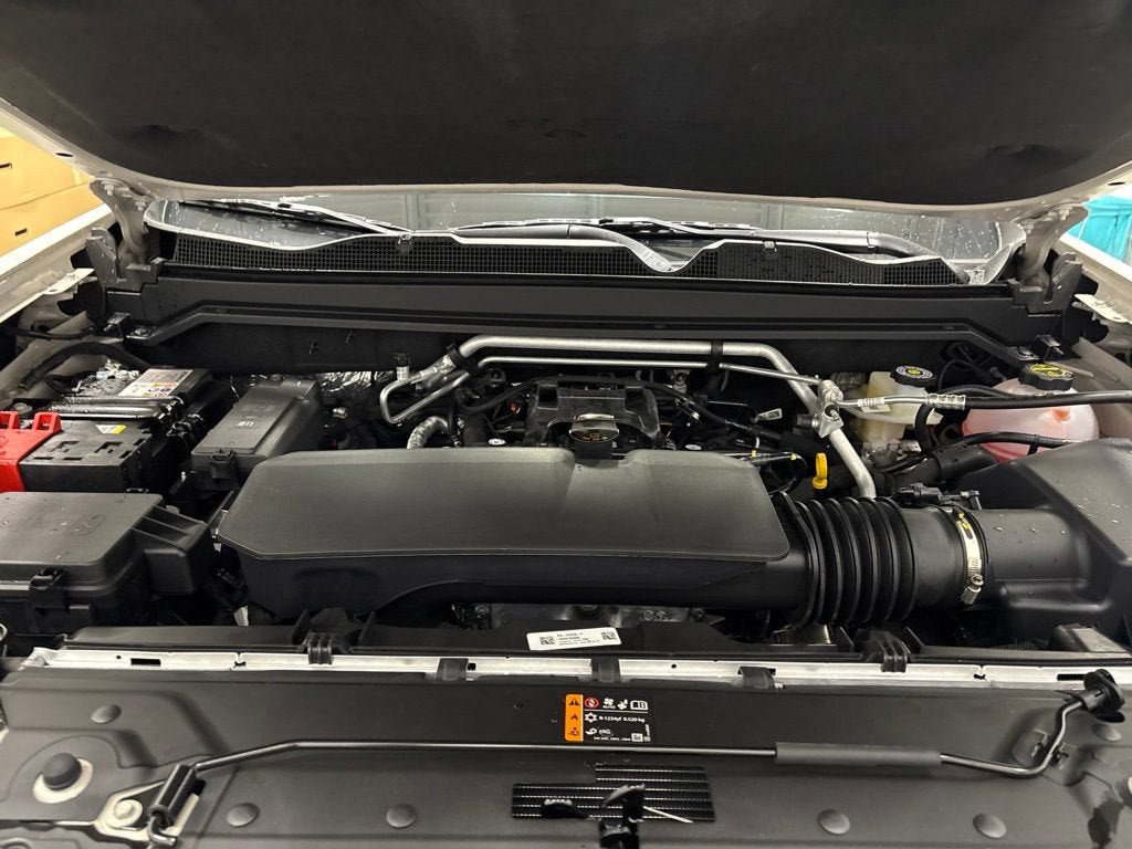 New 2026 Chevrolet Colorado ZR2 w/ Technology Package AWD/4WD image 11