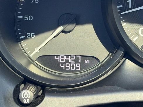 Used 2022 Porsche Macan image 21