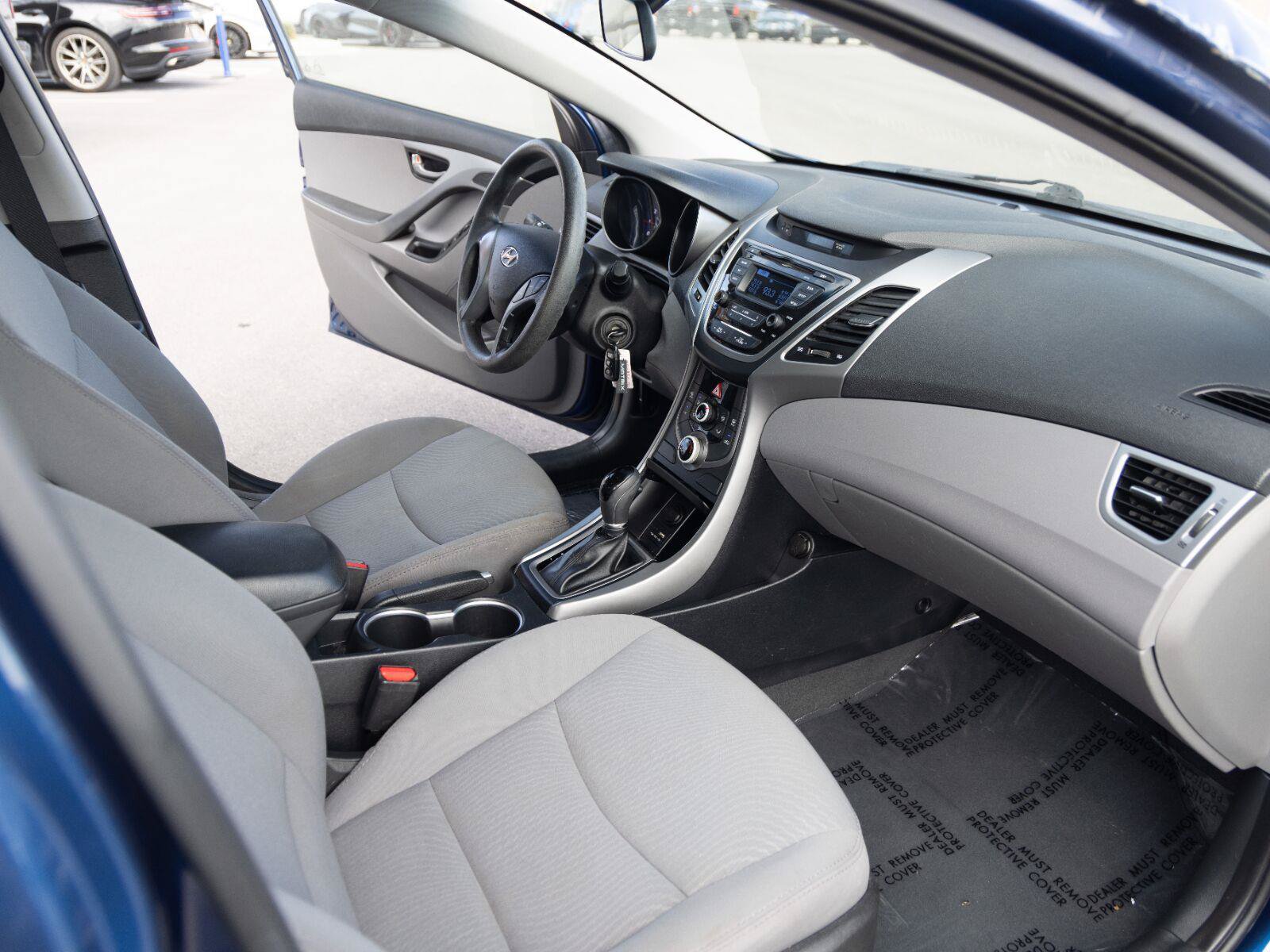 Used 2016 Hyundai Elantra SE FWD image 14