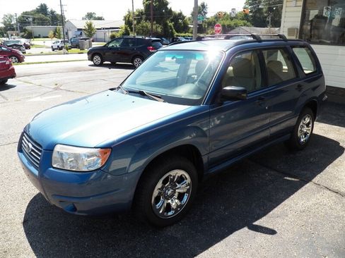 Used 2007 Subaru Forester 2.5X AWD/4WD image 2