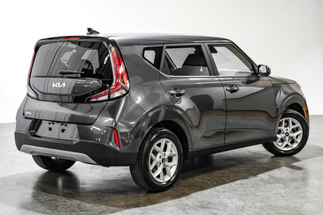 Used 2023 Kia Soul LX w/ Option Group 015 FWD image 10