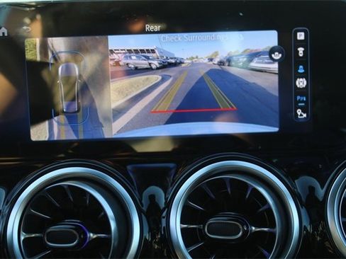 New 2025 Mercedes-Benz GLB 35 AMG 4MATIC image 20