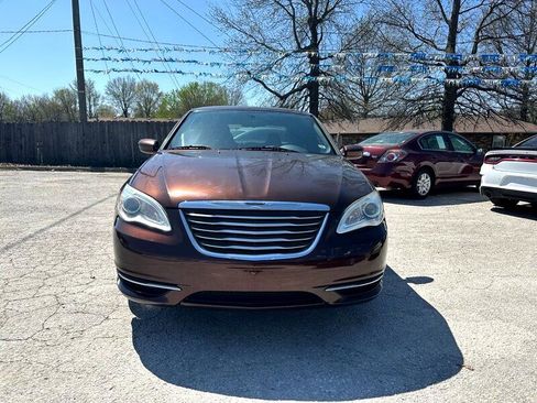 Used 2013 Chrysler 200 Touring image 10