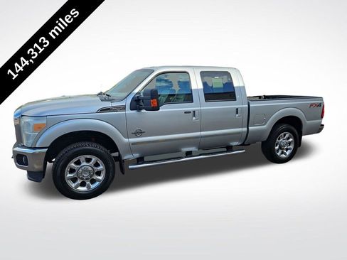 Used 2012 Ford F250 Lariat w/ Lariat Ultimate Pkg AWD/4WD image 2