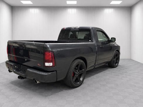 Used 2017 RAM 1500 Sport RWD image 3
