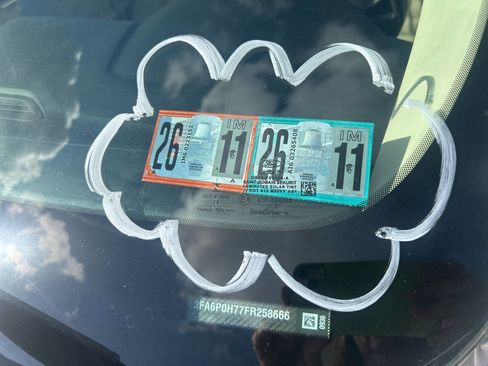 Used 2015 Ford Fusion SE FWD image 11