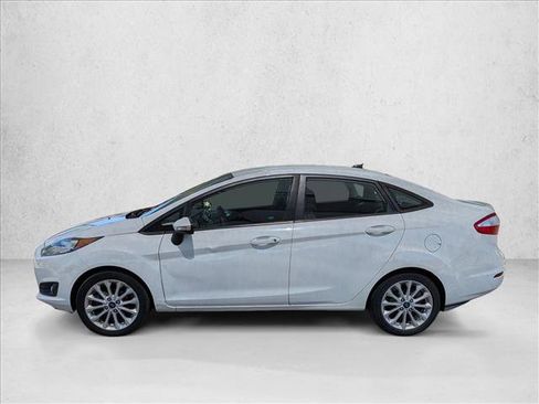 Used 2014 Ford Fiesta SE w/ Equipment Group 201A FWD image 8
