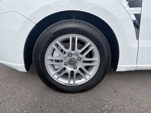 Used 2008 Ford Focus SE FWD image 11
