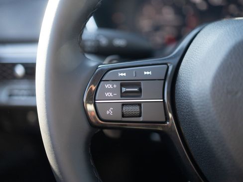 New 2025 Acura Integra image 23