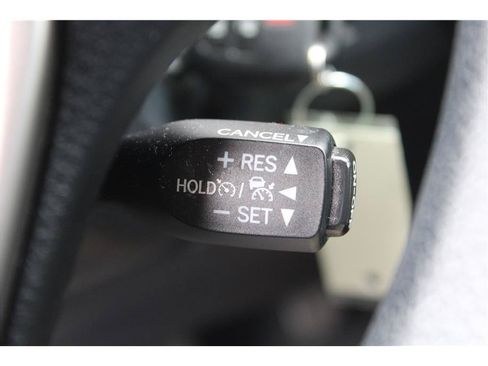 Used 2018 Toyota RAV4 LE w/ All Weather Liner Package AWD/4WD image 20