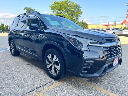Used 2023 Subaru Ascent Premium AWD/4WD image 3