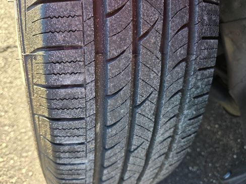 Used 2012 Ford Escape XLT image 28