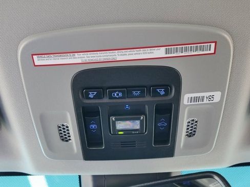 Used 2020 Toyota Camry XSE image 31