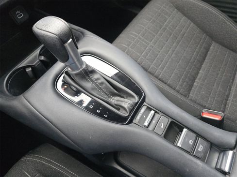 Used 2023 Honda HR-V LX image 25