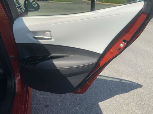 Used 2019 Toyota Corolla SE w/ Carpet Mat Package FWD image 42