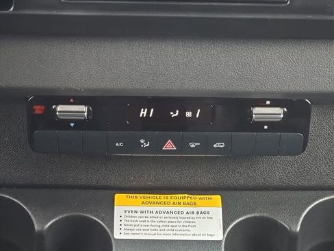 Used 2023 Mercedes-Benz Sprinter 144 Cargo image 17