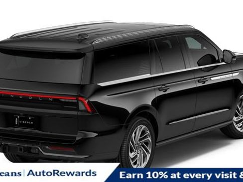 New 2026 Lincoln Navigator L Reserve AWD/4WD image 3