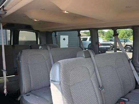 Used 2024 Chevrolet Express 3500 LT w/ LT Preferred Equipment Group RWD image 18