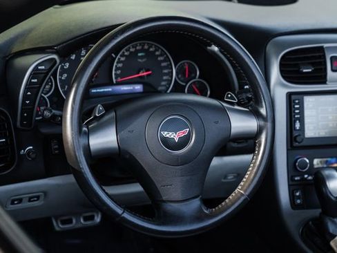 Used 2006 Chevrolet Corvette Convertible w/ Preferred Equipment Group image 4