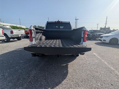 Used 2025 RAM 1500 Big Horn AWD/4WD image 13