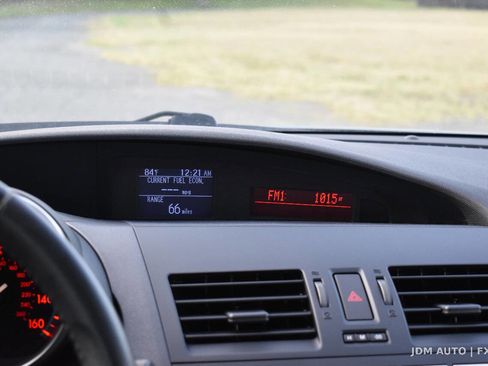 Used 2011 MAZDA MAZDA3 s Sport FWD image 24