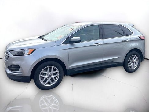 Used 2024 Ford Edge SEL AWD/4WD image 2