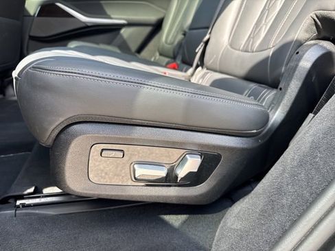 Used 2026 BMW X7 xDrive40i image 63