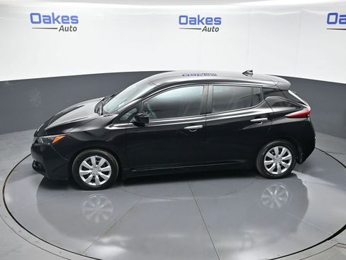 Used 2022 Nissan Leaf S image 46