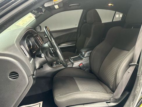 Used 2022 Dodge Charger R/T RWD image 16