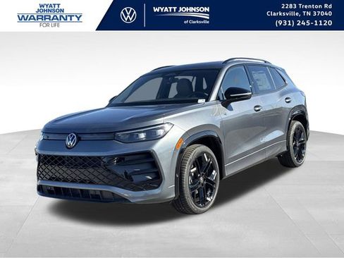 New 2026 Volkswagen Tiguan SE R-Line FWD image 1