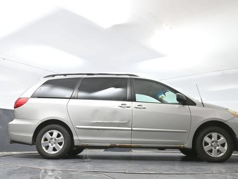 Used 2008 Toyota Sienna FWD image 21
