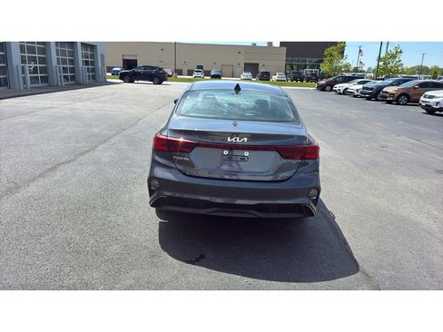 Used 2024 Kia Forte LXS FWD image 5