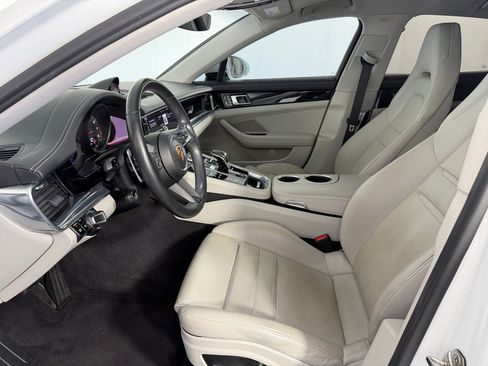 Used 2021 Porsche Panamera image 5