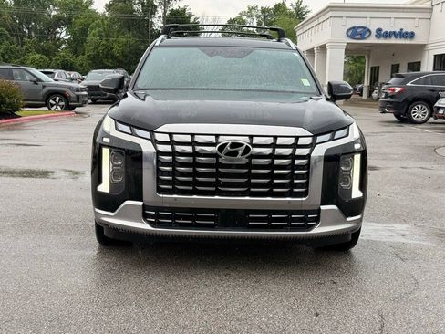 Used 2024 Hyundai Palisade Calligraphy FWD image 2