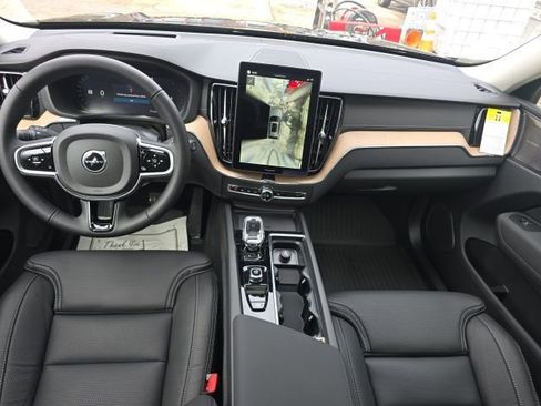 New 2026 Volvo XC60 B5 Ultra w/ Protection Package Premier AWD/4WD image 21