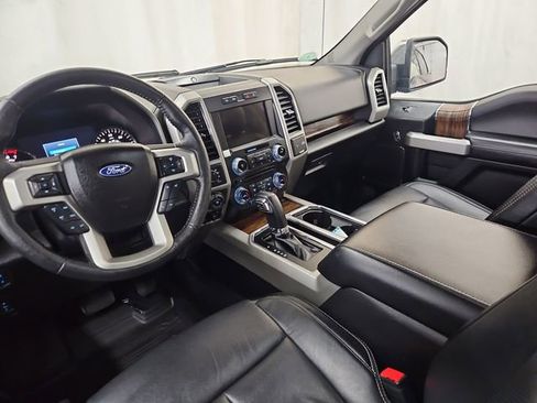 Used 2018 Ford F150 Lariat w/ Equipment Group 502A Luxury image 30