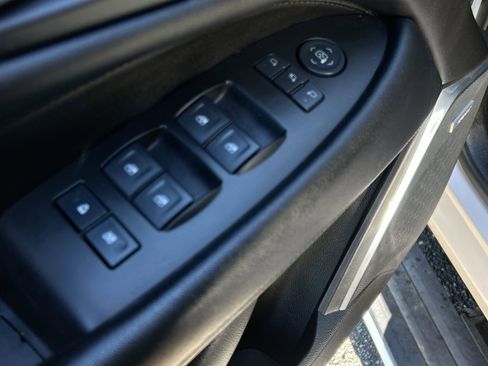 Used 2017 Cadillac Escalade Premium Luxury image 15