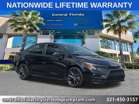 Used 2025 Toyota Corolla SE FWD image 1