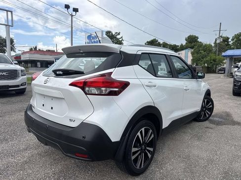 Used 2020 Nissan Kicks SV FWD image 8
