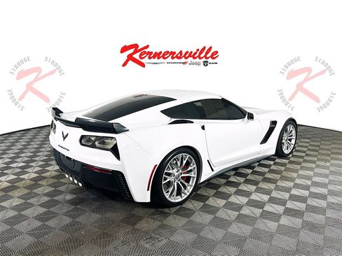 Used 2015 Chevrolet Corvette Z06 image 7