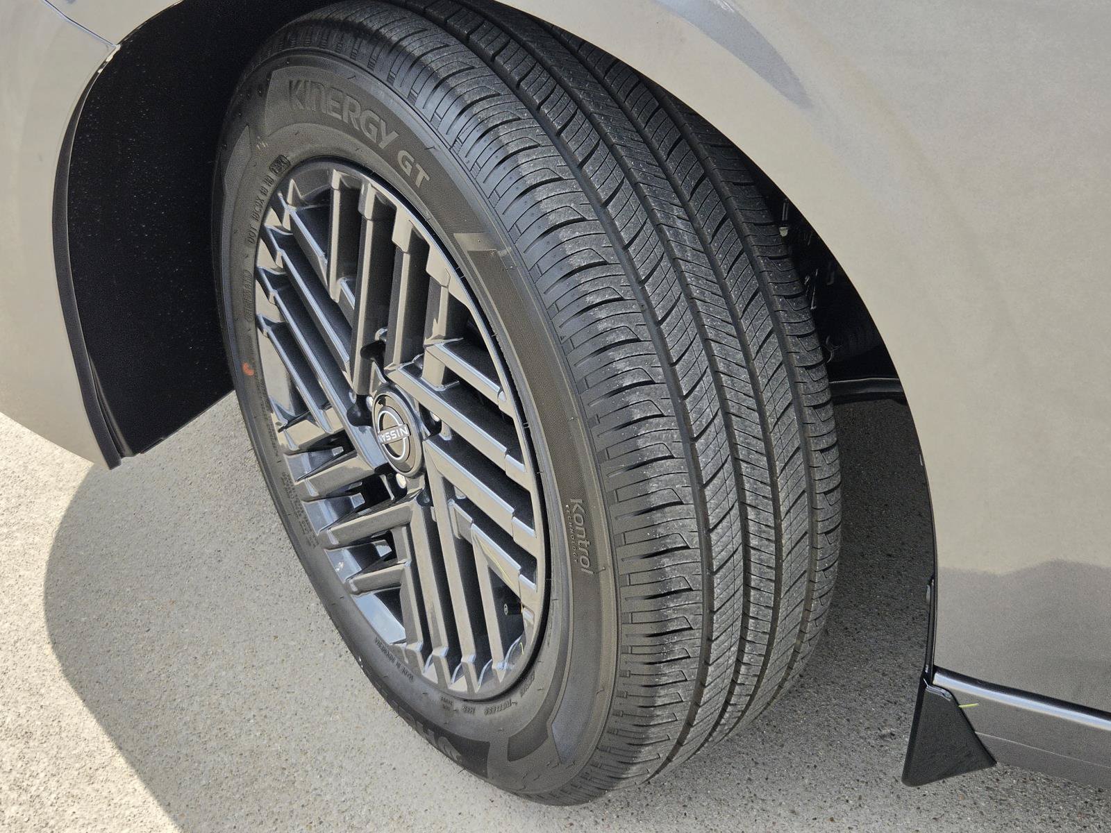 New 2027 Nissan Sentra SV FWD image 9