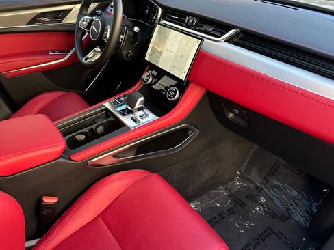 Used 2025 Jaguar F-PACE R-Dynamic S image 17