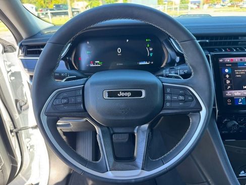 Used 2022 Jeep Grand Cherokee Limited 4xe image 20