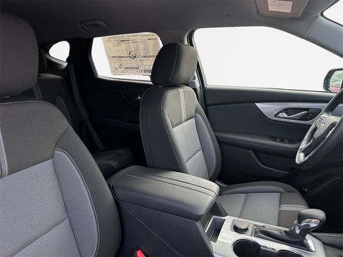 New 2025 Chevrolet Blazer LT w/ Convenience Package image 26
